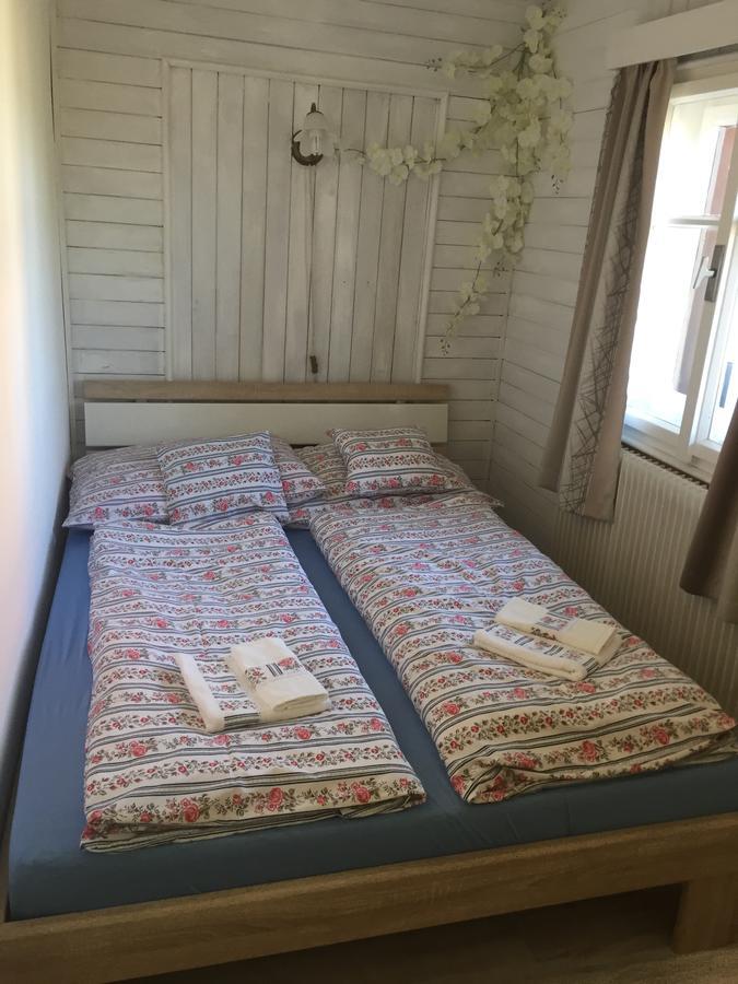 Roubenka Doubravice Villa Hrubá Skála Eksteriør billede